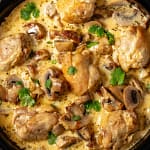 Uma sopa, um prato de frango e outro com camarão: 3 receitas com cerveja