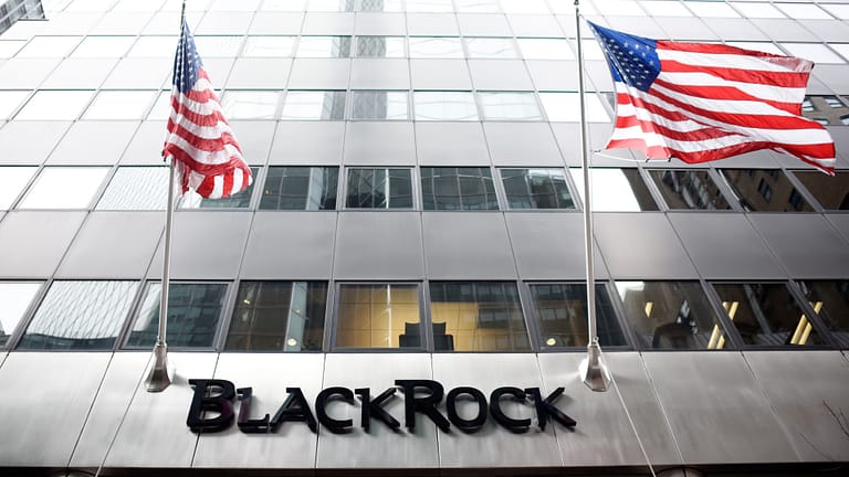 Blackrock reforça participação na EDP Renováveis para mais de 3%