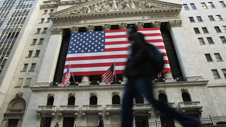 Wall Street abre sem rumo semana cheia de indicadores e resultados
