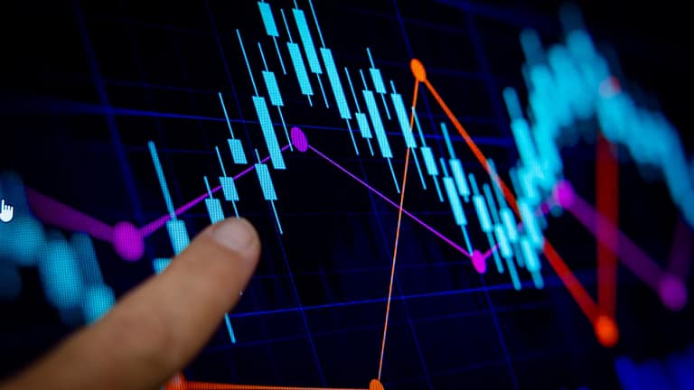 Bolsa de Lisboa fecha em alta com BCP a subir mais de 4%