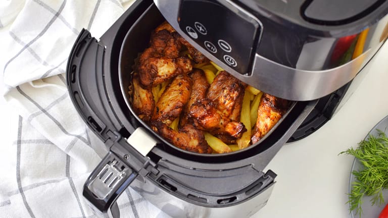 Duas “poções mágicas” contra o maior pesadelo de quem usa ‘air fryer’