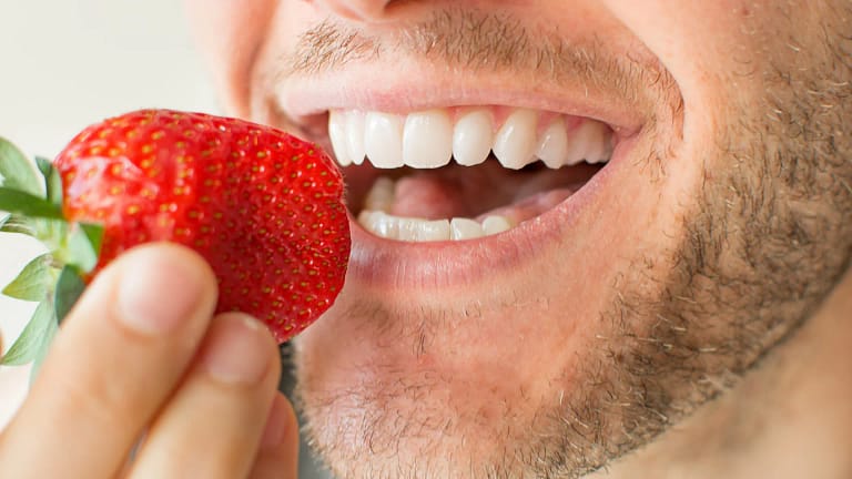 “Somos o que comemos”: Desequilíbrios alimentares afetam a saúde oral
