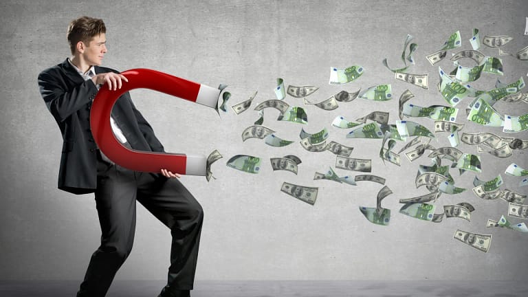 Segurem-se! Estes signos vão ser atingidos por uma ‘chuva’ de notas