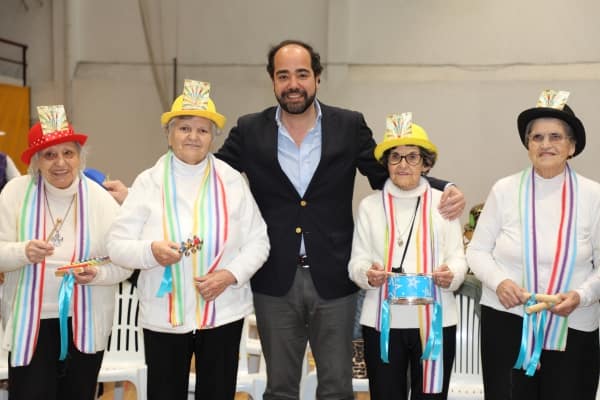 291 Seniores participam no Baile Interinstitucional de Carnaval