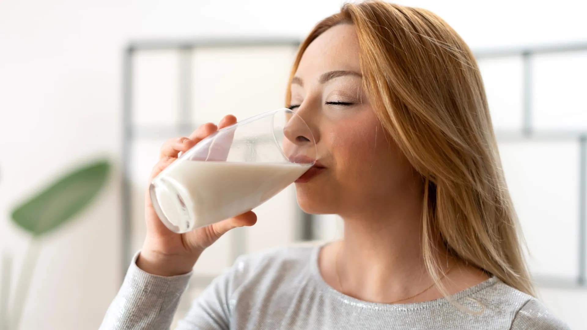 Sabia que pode ter ossos fortes e saudáveis sem precisar de beber leite? Sabia que pode ter ossos fortes e saudáveis sem precisar de beber leite?