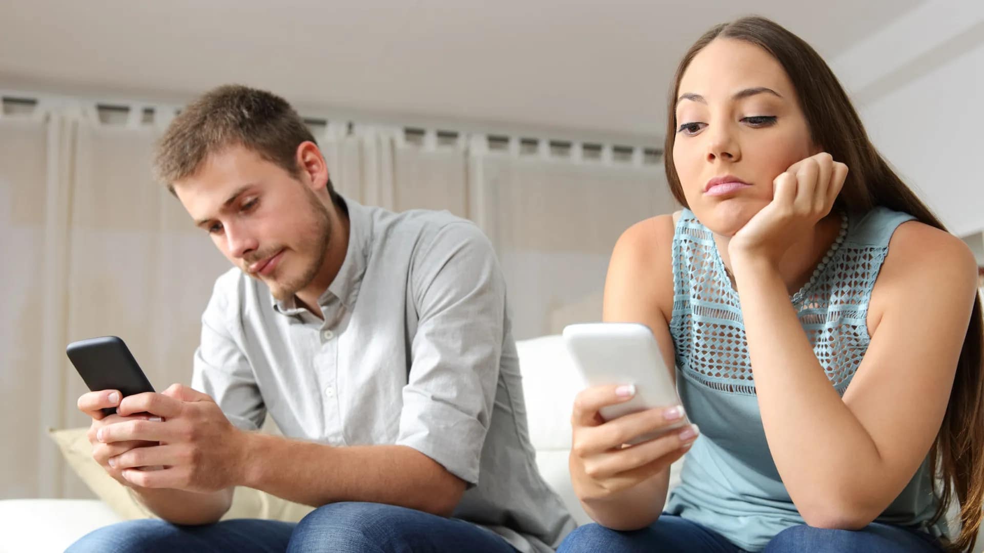 Entenda como as redes sociais podem estar a alterar o seu humor Entenda como as redes sociais podem estar a alterar o seu humor