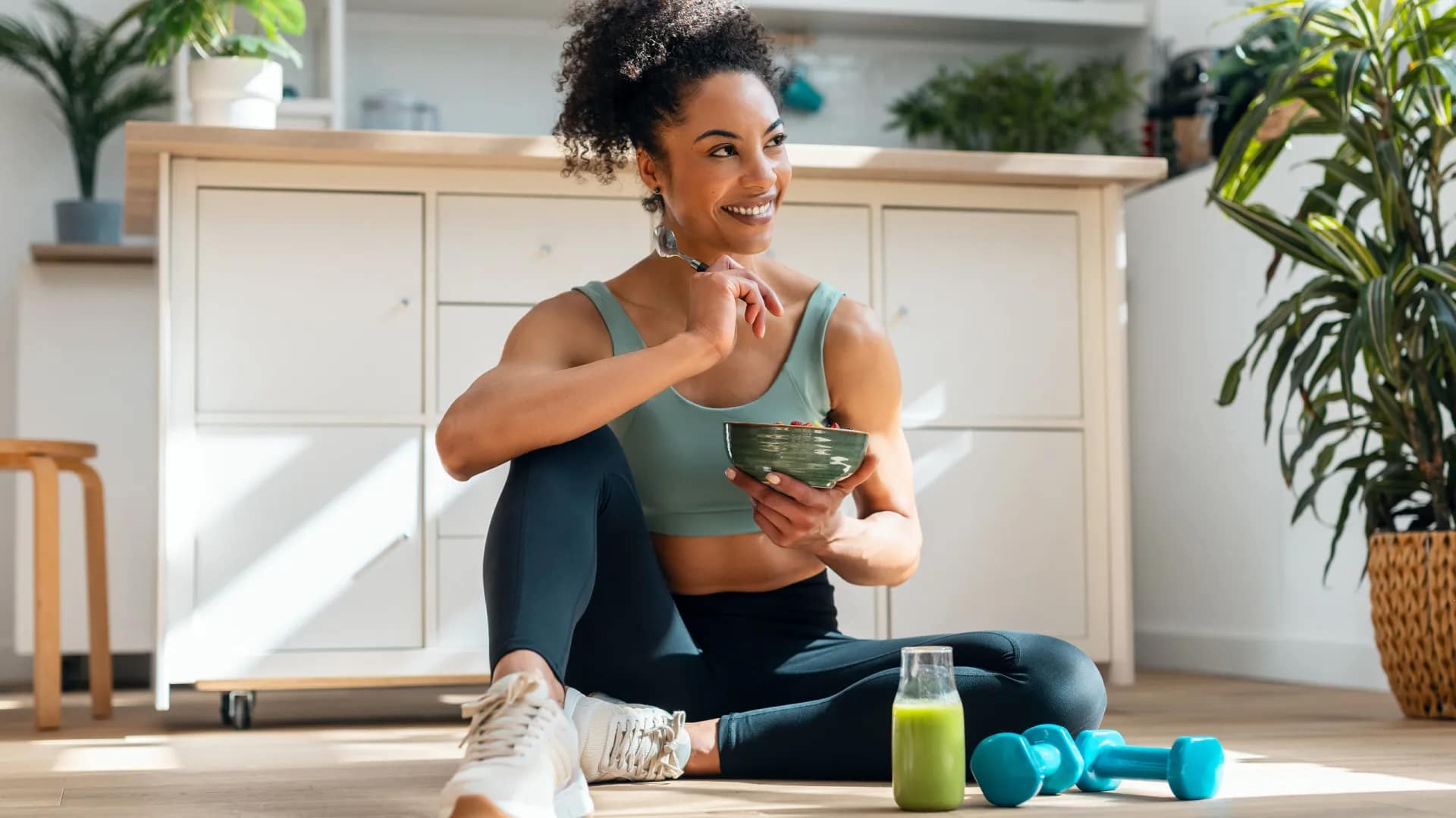 Os alimentos com proteína que o estão a envelhecer mais depressa Os alimentos com proteína que o estão a envelhecer mais depressa